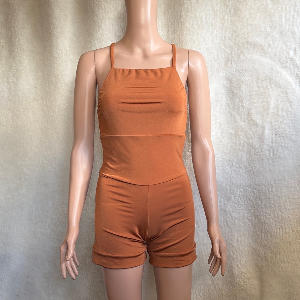 NWT WG Orange Sleeveless Romper Women Sz S NWT